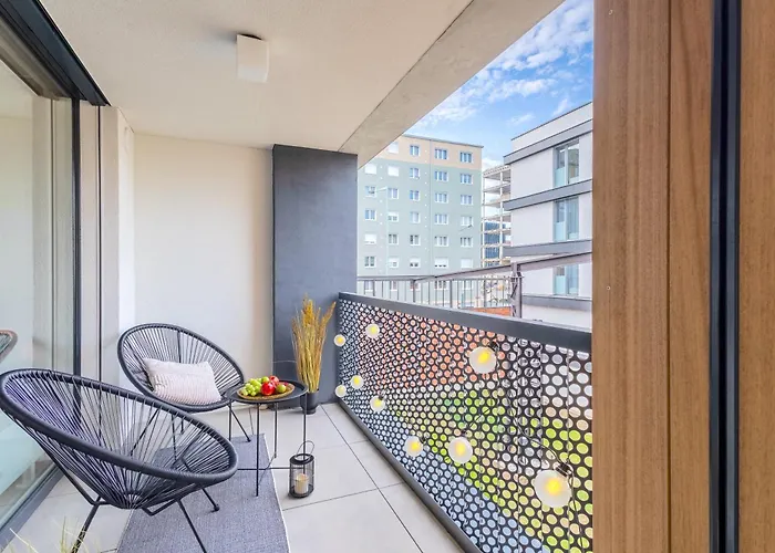 Design Apartment - Balcony, Free Parking, Yoga, 10 Mins To Center, By Gravity Prague