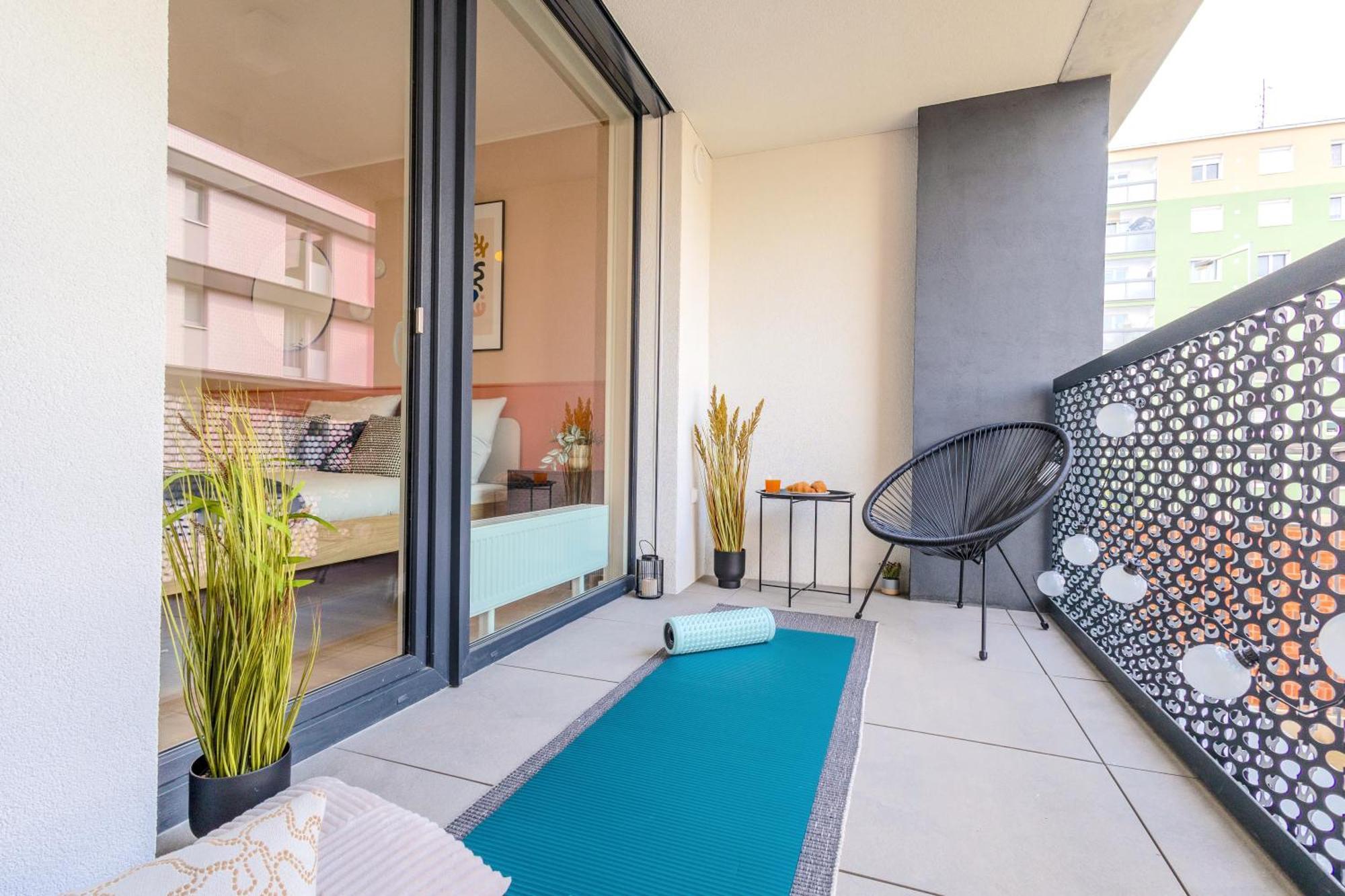 Design - Balcony, Free Parking, Yoga, 10 Mins To Center, By Gravity 公寓 *