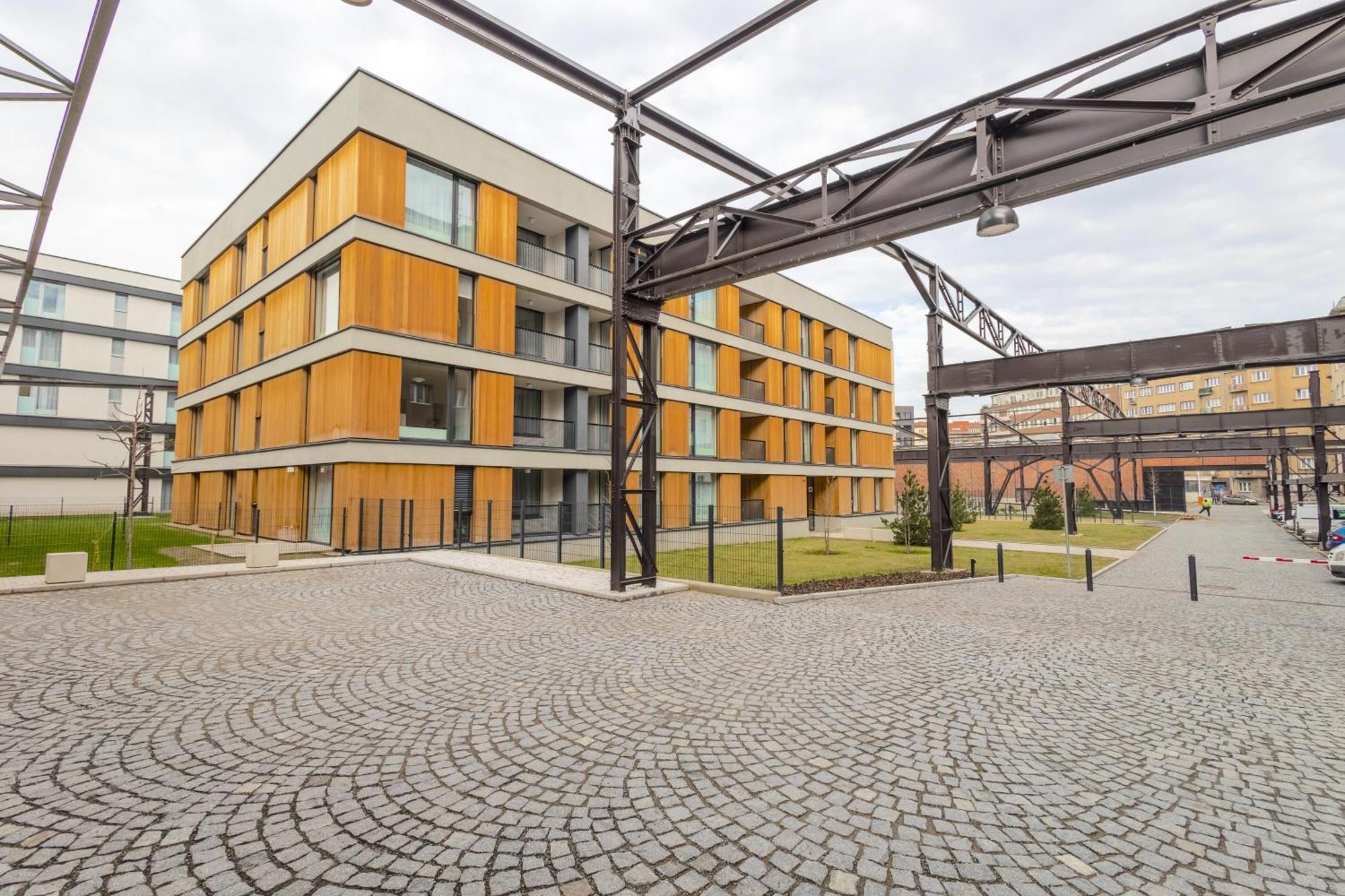 Design - Balcony, Free Parking, Yoga, 10 Mins To Center, By Gravity Prague