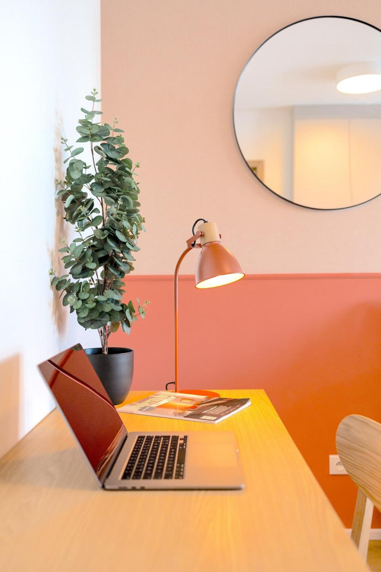 公寓 Design - Balcony, Free Parking, Yoga, 10 Mins To Center, By Gravity *